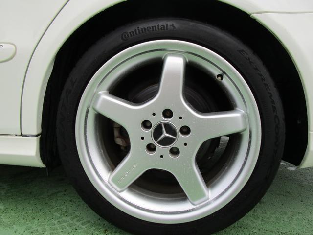 Ｅクラス Ｅ３２０　アバンギャルド　禁煙車　クロ革シート　サンルーフ　ＥＴＣ　ＨＩＤヘッドライト　ＡＭＧアルミホイール（39枚目）
