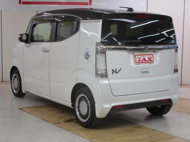 Ｎ－ＢＯＸスラッシュ Ｇ・Ｌノヴァカントリースタイル　禁煙車　純正ＳＤナビ・フルセグＴＶ・ブルートゥース　バックカメラ　ＥＴＣ　シートヒーター　ステアリングヒーター　前後ドライブレコーダー　ＨＩＤヘッドライト　キーフリー　オートエアコン（4枚目）