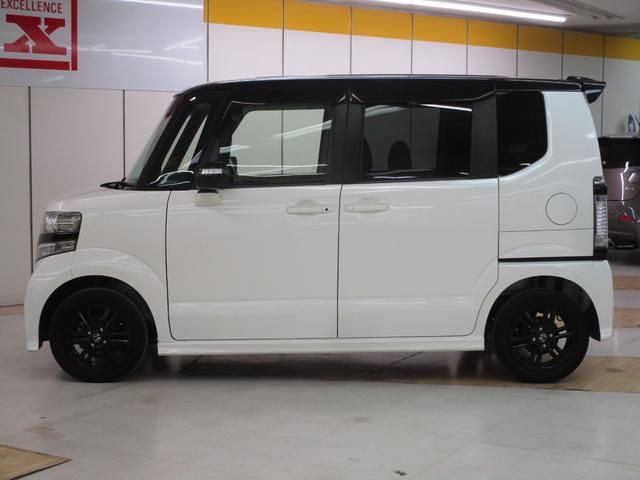 Ｎ－ＢＯＸカスタム ２トーンカラースタイル　Ｇ・Ａパッケージ　禁煙車　社外ＳＤナビ・フルセグＴＶ・ブルートゥース　バックカメラ　ＥＴＣ　パワースライドドア　ＨＩＤヘッドライト　キーフリー　オートエアコン　純正アルミホイール（7枚目）