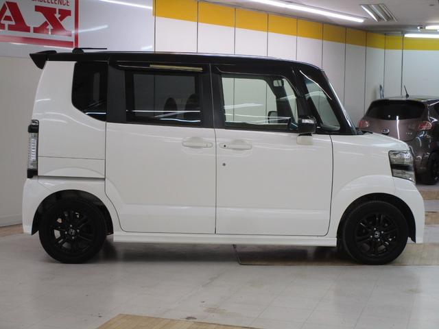 Ｎ－ＢＯＸカスタム ２トーンカラースタイル　Ｇ・Ａパッケージ　禁煙車　社外ＳＤナビ・フルセグＴＶ・ブルートゥース　バックカメラ　ＥＴＣ　パワースライドドア　ＨＩＤヘッドライト　キーフリー　オートエアコン　純正アルミホイール（8枚目）