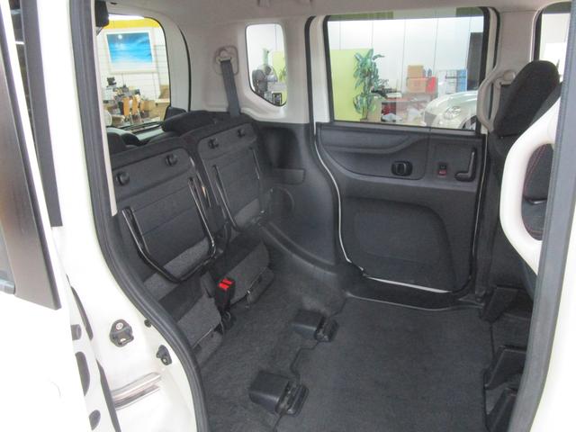 Ｎ－ＢＯＸカスタム ２トーンカラースタイル　Ｇ・Ａパッケージ　禁煙車　社外ＳＤナビ・フルセグＴＶ・ブルートゥース　バックカメラ　ＥＴＣ　パワースライドドア　ＨＩＤヘッドライト　キーフリー　オートエアコン　純正アルミホイール（14枚目）