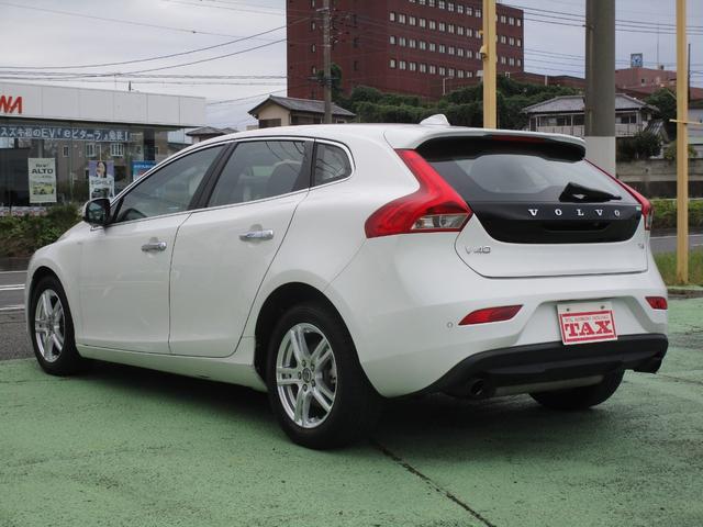 Ｖ４０ Ｔ４　禁煙車　純正ナビ・フルセグＴＶ・ブルートゥース　バックカメラ　ＥＴＣ（4枚目）