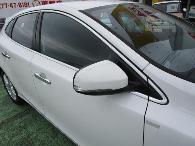 Ｖ４０ Ｔ４　禁煙車　純正ナビ・フルセグＴＶ・ブルートゥース　バックカメラ　ＥＴＣ（11枚目）