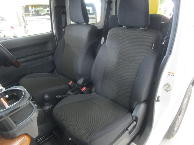 ジムニー XC ワンオーナー 禁煙車 純正SDナビ・フルセグTV・ブルートゥース バックカメラ ETC2.0 前後ドライブレコーダー シートヒーター LEDヘッドライト オートエアコン フロアマット ドアバイザー(12枚目)