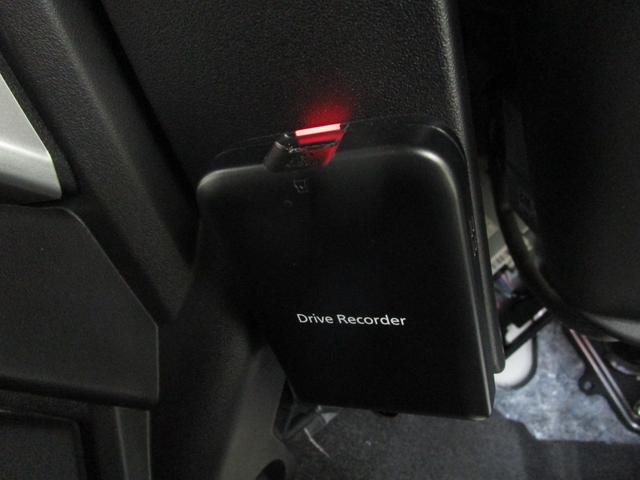 ジムニー XC ワンオーナー 禁煙車 純正SDナビ・フルセグTV・ブルートゥース バックカメラ ETC2.0 前後ドライブレコーダー シートヒーター LEDヘッドライト オートエアコン フロアマット ドアバイザー(21枚目)
