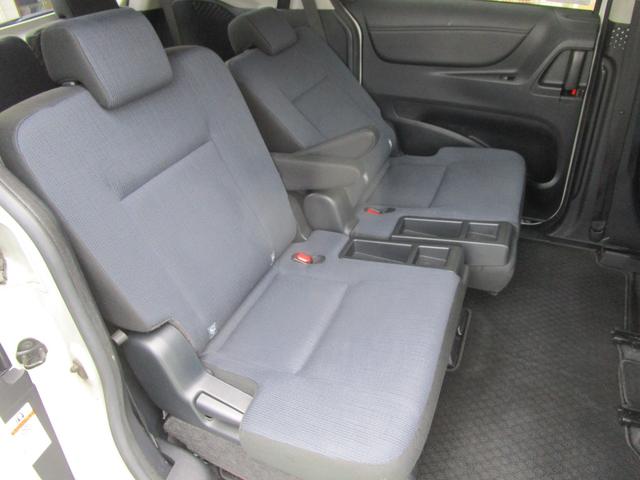 シエンタ Ｇ　禁煙車　両側パワースライドドア　純正ＳＤナビ・フルセグＴＶ・ブルートゥース　バックカメラ　ＥＴＣ　ドライブレコーダー　シートヒーター　キーフリー　ＬＥＤヘッドライト　オートエアコン（14枚目）