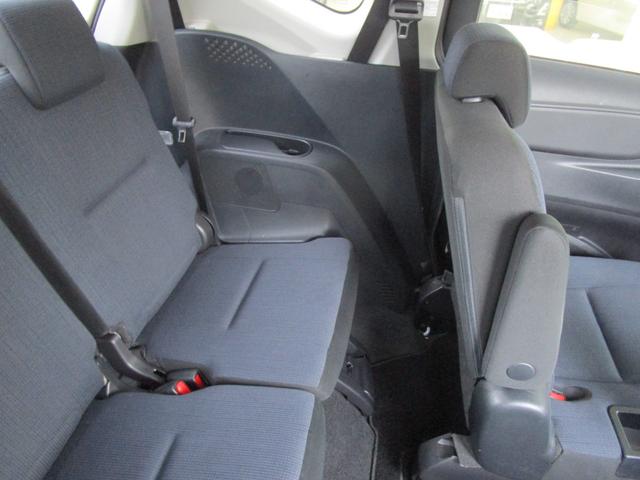 シエンタ Ｇ　禁煙車　両側パワースライドドア　純正ＳＤナビ・フルセグＴＶ・ブルートゥース　バックカメラ　ＥＴＣ　ドライブレコーダー　シートヒーター　キーフリー　ＬＥＤヘッドライト　オートエアコン（16枚目）