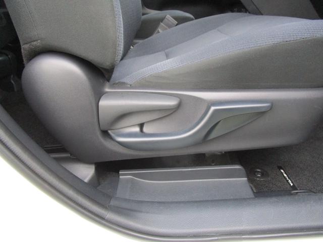 シエンタ Ｇ　禁煙車　両側パワースライドドア　純正ＳＤナビ・フルセグＴＶ・ブルートゥース　バックカメラ　ＥＴＣ　ドライブレコーダー　シートヒーター　キーフリー　ＬＥＤヘッドライト　オートエアコン（29枚目）