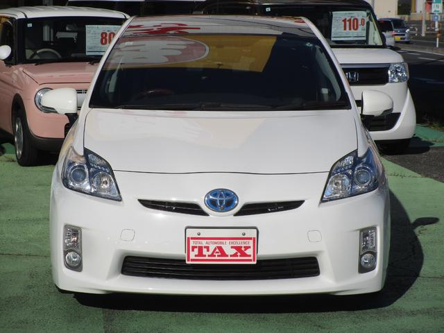 プリウス Ｓ　禁煙車　１１インチナビ・フルセグＴＶ・ブルートゥース　バックカメラ　前後ドライブレコーダー　デジタルインナーミラー　サンルーフ　ＨＩＤヘッドライト　キーフリー　ローダウン　ガザールマフラー（5枚目）