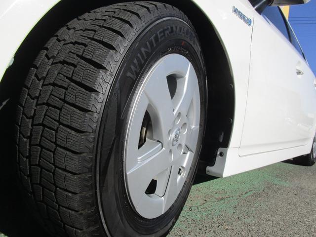 プリウス Ｓ　禁煙車　１１インチナビ・フルセグＴＶ・ブルートゥース　バックカメラ　前後ドライブレコーダー　デジタルインナーミラー　サンルーフ　ＨＩＤヘッドライト　キーフリー　ローダウン　ガザールマフラー（37枚目）