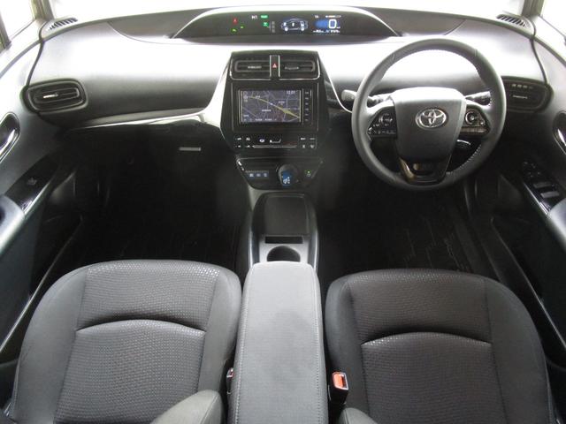 プリウス Ｓ　４ＷＤ　禁煙車　モデリスタエアロ　ＬＥＯＮＩＳ１７インチアルミホイール　ガナドールマフラー　純正ＳＤナビ・フルセグＴＶ・ブルートゥース　全方位モニター　ＥＴＣ　クルーズコントロール　ＬＥＤライト（10枚目）