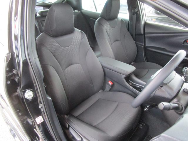 プリウス Ｓ　４ＷＤ　禁煙車　モデリスタエアロ　ＬＥＯＮＩＳ１７インチアルミホイール　ガナドールマフラー　純正ＳＤナビ・フルセグＴＶ・ブルートゥース　全方位モニター　ＥＴＣ　クルーズコントロール　ＬＥＤライト（11枚目）