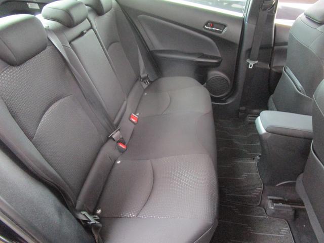 プリウス Ｓ　４ＷＤ　禁煙車　モデリスタエアロ　ＬＥＯＮＩＳ１７インチアルミホイール　ガナドールマフラー　純正ＳＤナビ・フルセグＴＶ・ブルートゥース　全方位モニター　ＥＴＣ　クルーズコントロール　ＬＥＤライト（14枚目）