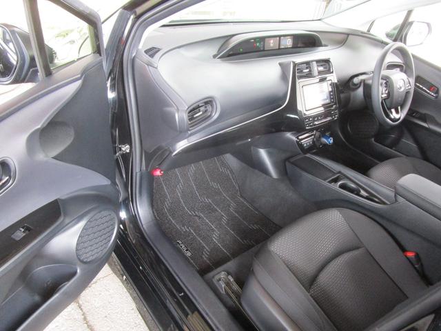 プリウス Ｓ　４ＷＤ　禁煙車　モデリスタエアロ　ＬＥＯＮＩＳ１７インチアルミホイール　ガナドールマフラー　純正ＳＤナビ・フルセグＴＶ・ブルートゥース　全方位モニター　ＥＴＣ　クルーズコントロール　ＬＥＤライト（27枚目）