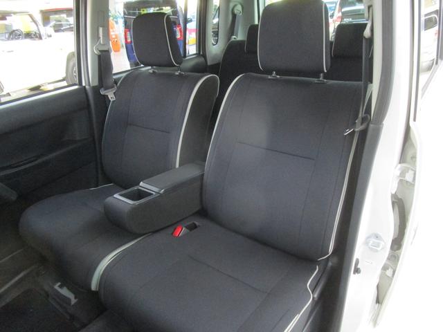 ムーヴコンテ カスタム　Ｘ　禁煙車　社外メモリーナビ・フルセグＴＶ・ブルートゥース　バックカメラ　ＨＩＤヘッドライト　キーフリー　オートエアコン　車検整備付（12枚目）