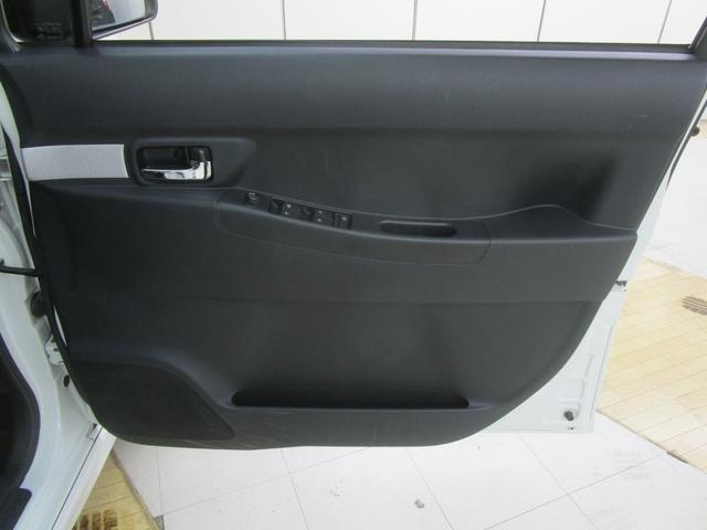 ムーヴコンテ カスタム　Ｘ　禁煙車　社外メモリーナビ・フルセグＴＶ・ブルートゥース　バックカメラ　ＨＩＤヘッドライト　キーフリー　オートエアコン　車検整備付（30枚目）