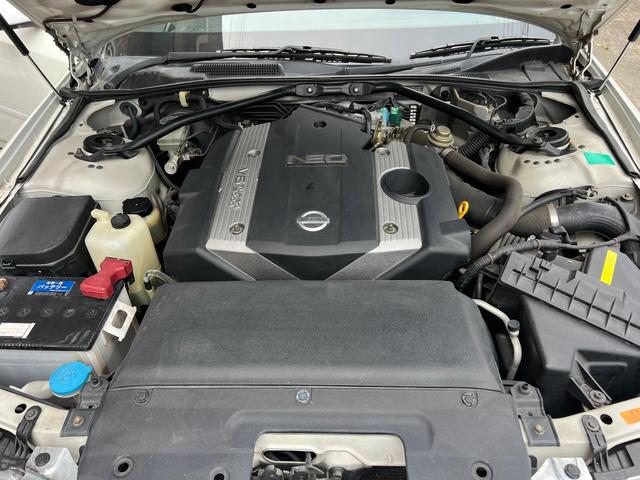 NISSAN GLORIA GRAN TURISMO 300ULTIMA-VZ