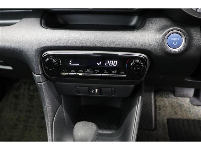 ヤリス ハイブリッドＸ　衝突被害軽減ブレーキ　ディスプレイオーディオ　ナビ　Ｂｌｕｅｔｏｏｔｈ接続　バックカメラ　ＥＴＣ　オートハイビーム　クルーズコントロール　オートエアコン　電動格納ミラー　プッシュスタート（12枚目）