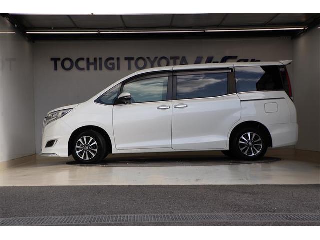 エスクァイア ハイブリッドＧｉ　ワンオーナー　７人乗り　衝突被害軽減ブレーキ　純正９インチナビ　ＣＤ／ＤＶＤ　フルセグＴＶ　Ｂｌｕｅｔｏｏｔｈ接続　バックカメラ　ＥＴＣ　クルーズコントロール　シートヒーター　両側電動スライドドア（2枚目）