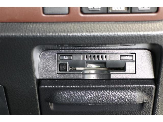 エスクァイア ハイブリッドＧｉ　ワンオーナー　７人乗り　衝突被害軽減ブレーキ　純正９インチナビ　ＣＤ／ＤＶＤ　フルセグＴＶ　Ｂｌｕｅｔｏｏｔｈ接続　バックカメラ　ＥＴＣ　クルーズコントロール　シートヒーター　両側電動スライドドア（7枚目）
