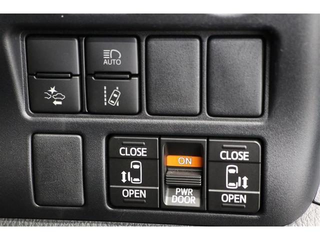 ヴォクシー ＺＳ　煌ＩＩＩ　ワンオーナー　衝突被害軽減ブレーキ　純正９インチナビ　ＣＤ／ＤＶＤ　フルセグＴＶ　Ｂｌｕｅｔｏｏｔｈ接続　バックカメラ　ＥＴＣ　クルーズコントロール　アイドリングストップ　純正アルミホイール（10枚目）