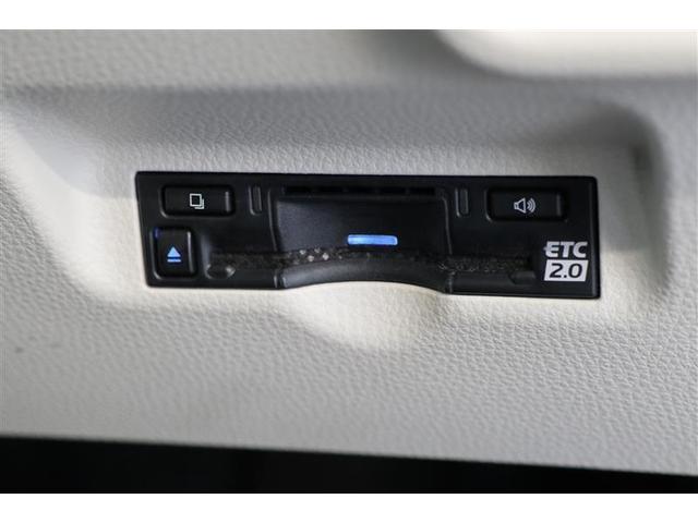 シエンタ ハイブリッドＺ　ワンオーナー　４ＷＤ　衝突被害軽減ブレーキ　ディスプレイオーディオ　ナビ　フルセグＴＶ　Ｂｌｕｅｔｏｏｔｈ接続　全周囲カメラ　ＥＴＣ２．０　両側電動スライドドア　純正アルミホイール　シートヒーター（7枚目）