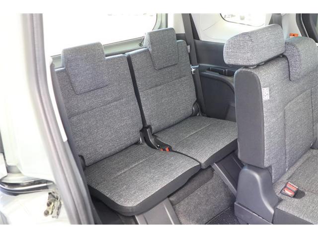 シエンタ ハイブリッドＺ　ワンオーナー　４ＷＤ　衝突被害軽減ブレーキ　ディスプレイオーディオ　ナビ　フルセグＴＶ　Ｂｌｕｅｔｏｏｔｈ接続　全周囲カメラ　ＥＴＣ２．０　両側電動スライドドア　純正アルミホイール　シートヒーター（15枚目）