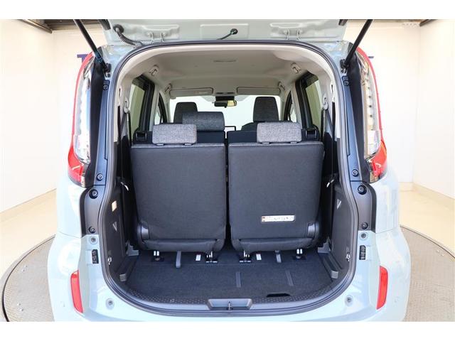 シエンタ ハイブリッドＺ　ワンオーナー　４ＷＤ　衝突被害軽減ブレーキ　ディスプレイオーディオ　ナビ　フルセグＴＶ　Ｂｌｕｅｔｏｏｔｈ接続　全周囲カメラ　ＥＴＣ２．０　両側電動スライドドア　純正アルミホイール　シートヒーター（16枚目）