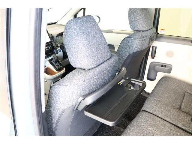 シエンタ ハイブリッドＺ　ワンオーナー　４ＷＤ　衝突被害軽減ブレーキ　ディスプレイオーディオ　ナビ　フルセグＴＶ　Ｂｌｕｅｔｏｏｔｈ接続　全周囲カメラ　ＥＴＣ２．０　両側電動スライドドア　純正アルミホイール　シートヒーター（28枚目）