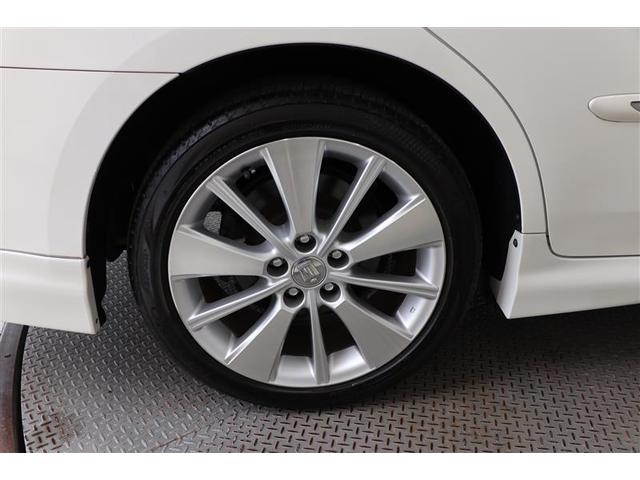 クラウンハイブリッド スタンダードパッケージ　ワンオーナー　衝突被害軽減ブレーキ　純正ナビ　ＣＤ／ＤＶＤ　フルセグＴＶ　バックカメラ　ＥＴＣ　クルーズコントロール　シートヒーター＆ベンチレーション　純正アルミホイール　パワーシート　ドアバイザー（18枚目）