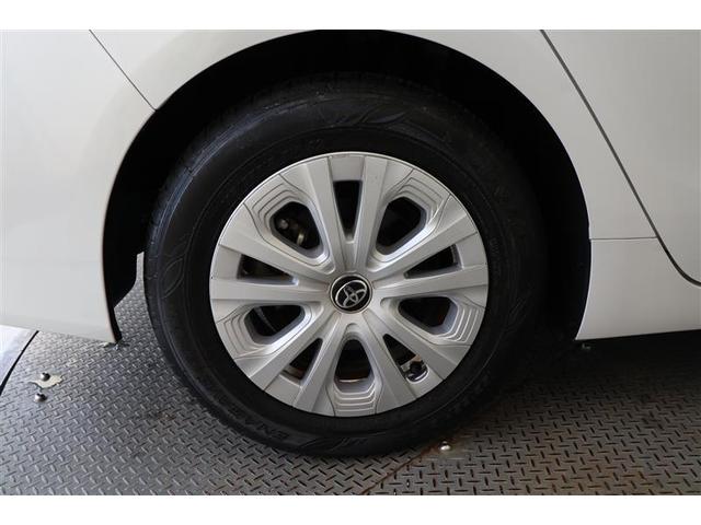 プリウス Ｓ　レンタアップ　衝突被害軽減ブレーキ　純正ナビ　Ｂｌｕｅｔｏｏｔｈ接続　全周囲カメラ　ＥＴＣ　クルーズコントロール　ＬＥＤヘッドライト　オートハイビーム　ステアリングスイッチ　プッシュスタート（18枚目）