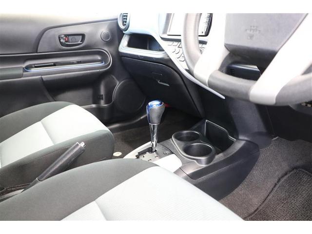 アクア Ｓ　純正ナビ　ＣＤ　ワンセグＴＶ　Ｂｌｕｅｔｏｏｔｈ接続　バックカメラ　ＥＴＣ　電動格納ミラー　オートエアコン　プッシュスタート　ステアリングスイッチ　マニュアルライトレベライザー　ドアバイザー（13枚目）