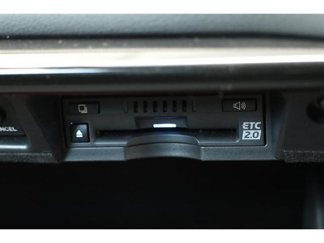 クラウンハイブリッド ＲＳ　リミテッド　衝突被害軽減ブレーキ　純正ナビ　ＣＤ／ＤＶＤ　フルセグＴＶ　Ｂｌｕｅｔｏｏｔｈ接続　全周囲カメラ　ＥＴＣ２．０　シートヒーター　ステアリングヒーター　純正アルミホイール　パワーシート（7枚目）