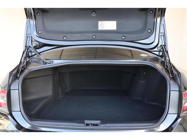 クラウンハイブリッド ＲＳ　リミテッド　衝突被害軽減ブレーキ　純正ナビ　ＣＤ／ＤＶＤ　フルセグＴＶ　Ｂｌｕｅｔｏｏｔｈ接続　全周囲カメラ　ＥＴＣ２．０　シートヒーター　ステアリングヒーター　純正アルミホイール　パワーシート（17枚目）