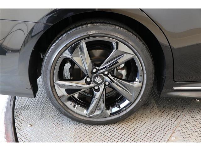 クラウンハイブリッド ＲＳ　リミテッド　衝突被害軽減ブレーキ　純正ナビ　ＣＤ／ＤＶＤ　フルセグＴＶ　Ｂｌｕｅｔｏｏｔｈ接続　全周囲カメラ　ＥＴＣ２．０　シートヒーター　ステアリングヒーター　純正アルミホイール　パワーシート（18枚目）