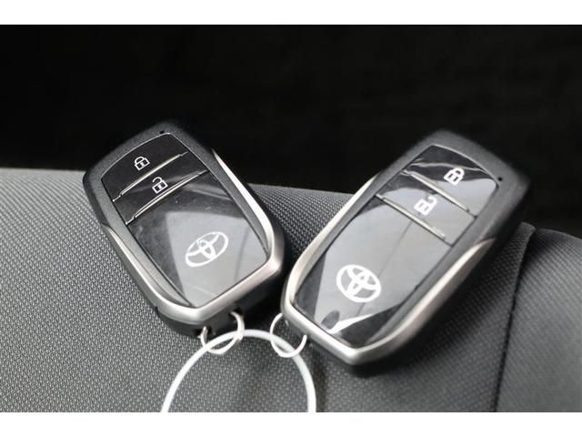 ■スマートキー■　鍵を身に着けていれば、ドアの施錠・開錠が可能です！バッグから鍵を探し出す必要もないので、たくさん荷物を持っていたり雨の日傘をさしている時にも便利ですね！