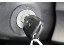 Ｘ　ワンオーナー　メモリーナビ　ＣＤ／ＤＶＤ　フルセグＴＶ　Ｂｌｕｅｔｏｏｔｈ接続　バックカメラ　ＥＴＣ　キーレスエントリー　電動格納ミラー　マニュアルライトレベライザー　マニュアルエアコン　ドアバイザー（10枚目）