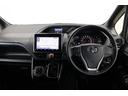 ヴォクシー ＺＳ　煌ＩＩＩ　ワンオーナー　衝突被害軽減ブレーキ　純正９インチナビ　ＣＤ／ＤＶＤ　フルセグＴＶ　Ｂｌｕｅｔｏｏｔｈ接続　バックカメラ　ＥＴＣ　クルーズコントロール　アイドリングストップ　純正アルミホイール（4枚目）