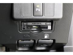 롼ߡ  0400692A20251112T002 7