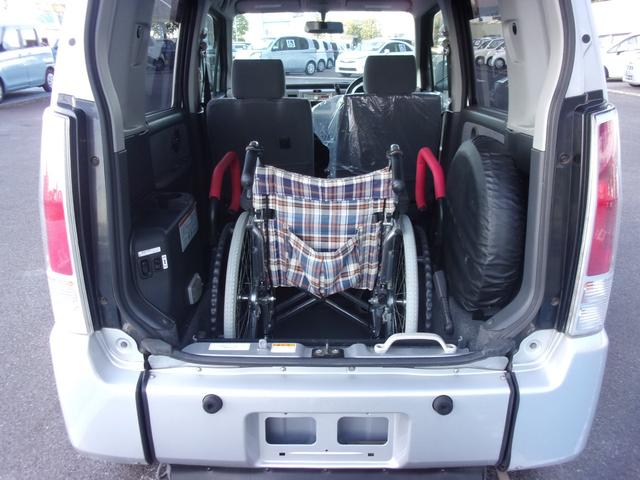 　車いす移動車　スローパー　リヤシート無　電動固定装置　後退防止ベルト　手すり付　キーレス(16枚目)