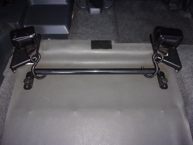 　車いす移動車　スローパー　リヤシート無　電動固定装置　後退防止ベルト　手すり付　キーレス(28枚目)