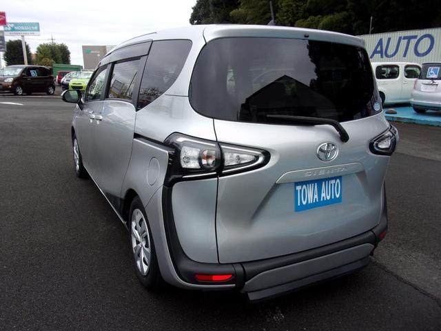 シエンタ Ｘ　車いす移動車　トヨタセーフティセンス　スロープタイプ３と助手席回転シート付　車高降下装置　電動固定装置　後退防止ベルト　片側電動スライドドア　ワンオーナー　助手席側セカンドシートなし　キーレス　手すり（10枚目）