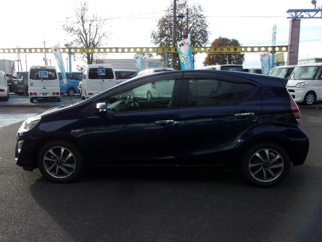 アクア Ｓスタイルブラック　トヨタセーフティセンス　純正ナビ　ＥＴＣ　地デジ　ＣＤ／ＤＶＤ　Ｂｌｕｅｔｏｏｔｈ　スマートキー　アイドリングストップ　オートライト　オートエアコン　バックカメラ　電動格納ミラー（6枚目）