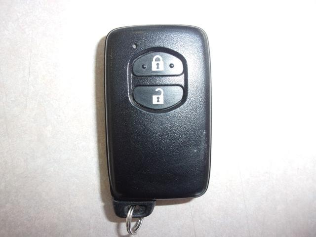 アクア Ｓスタイルブラック　トヨタセーフティセンス　純正ナビ　ＥＴＣ　地デジ　ＣＤ／ＤＶＤ　Ｂｌｕｅｔｏｏｔｈ　スマートキー　アイドリングストップ　オートライト　オートエアコン　バックカメラ　電動格納ミラー（41枚目）