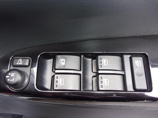 タント カスタムＲＳ　トップエディションＳＡ　スマートアシスト　バックカメラ　ＥＴＣ　ドラレコ　オートライト　オートエアコン　両側パワースライドドア　スマートキー　フルフラット（28枚目）