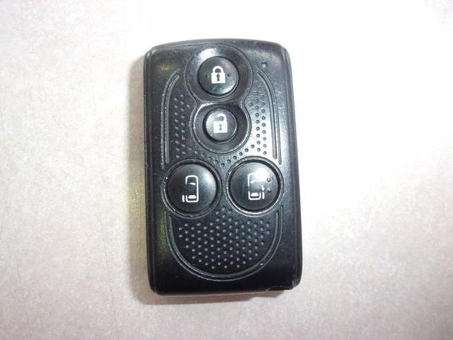 タント カスタムＲＳ　トップエディションＳＡ　スマートアシスト　バックカメラ　ＥＴＣ　ドラレコ　オートライト　オートエアコン　両側パワースライドドア　スマートキー　フルフラット（39枚目）