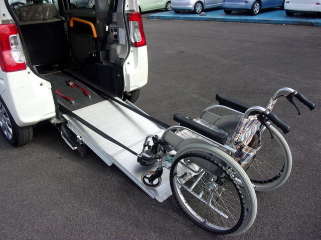 タント Ｌ　ＳＡＩＩ　スローパー　リアシート付　電動ウィンチ　リモコン　固定ベルト　手すり　スマートアシスト　ドラレコ　ＥＴＣ　キーレス　アイドリングストップ　電動格納ミラー（15枚目）