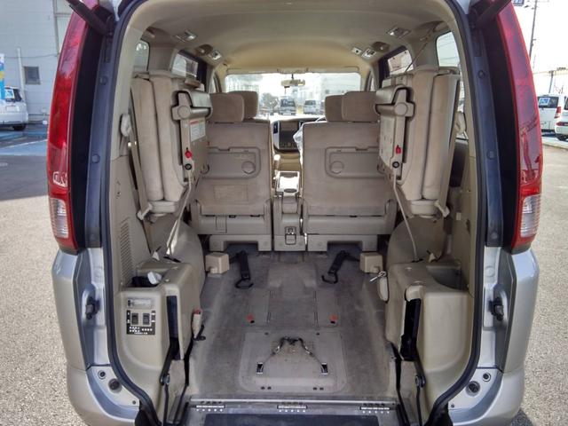 セレナ チェアキャブスロープ車いす1名サード 電動スロープ 後退防止ベルト 電動固定装置 車高降下装置 純正ナビ ドラレコ バックカメラ コーナーセンサー オートライト オートエアコン キーレス(14枚目)