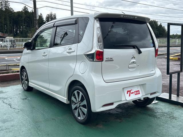 ｅＫカスタム Ｔ　ｅ－アシスト　ドライブレコーダー　ＥＴＣ　バックカメラ　ナビ　ＴＶ　衝突被害軽減システム　オートライト　ＨＩＤ　スマートキー　電動格納ミラー　ベンチシート　ＣＶＴ　盗難防止システム　ＡＢＳ　ＥＳＣ（16枚目）