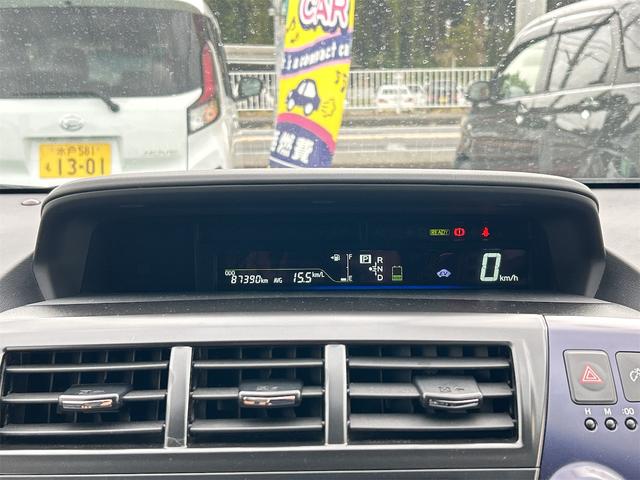 プリウスアルファ Ｓ　ＥＴＣ　バックカメラ　ＴＶ　アルミホイール　オートライト　スマートキー　電動格納ミラー　ＣＶＴ　盗難防止システム　衝突安全ボディ　ＡＢＳ　ＣＤ　ＤＶＤ再生　Ｂｌｕｅｔｏｏｔｈ　エアコン（40枚目）